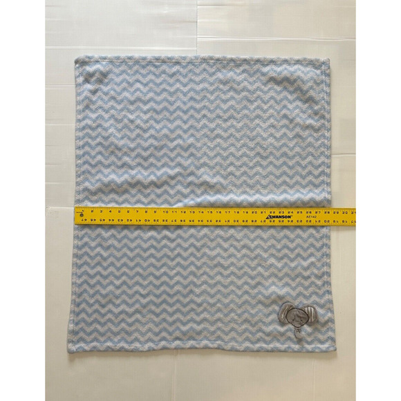 Lele Bebe Favorite Blue Chevron Elephant Face Fleece Baby Blanket Lovey Applique - Picture 4 of 6